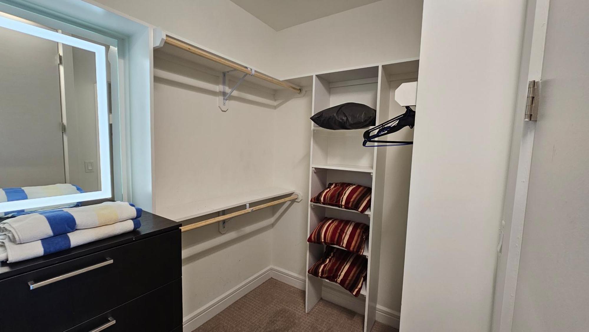 Luxury Highrise In Midtown - Skyline Views And Chic Decor Lägenhet Houston Exteriör bild
