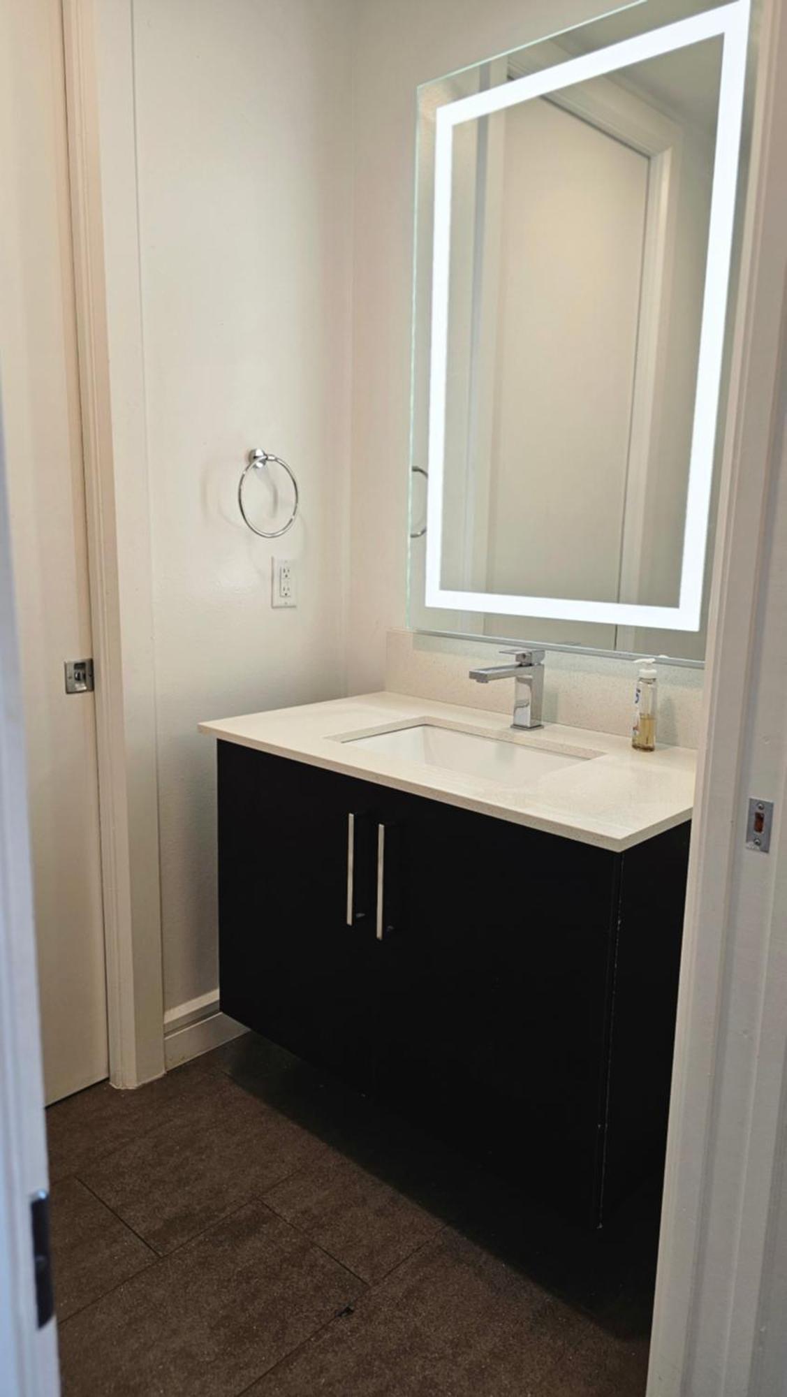 Luxury Highrise In Midtown - Skyline Views And Chic Decor Lägenhet Houston Exteriör bild